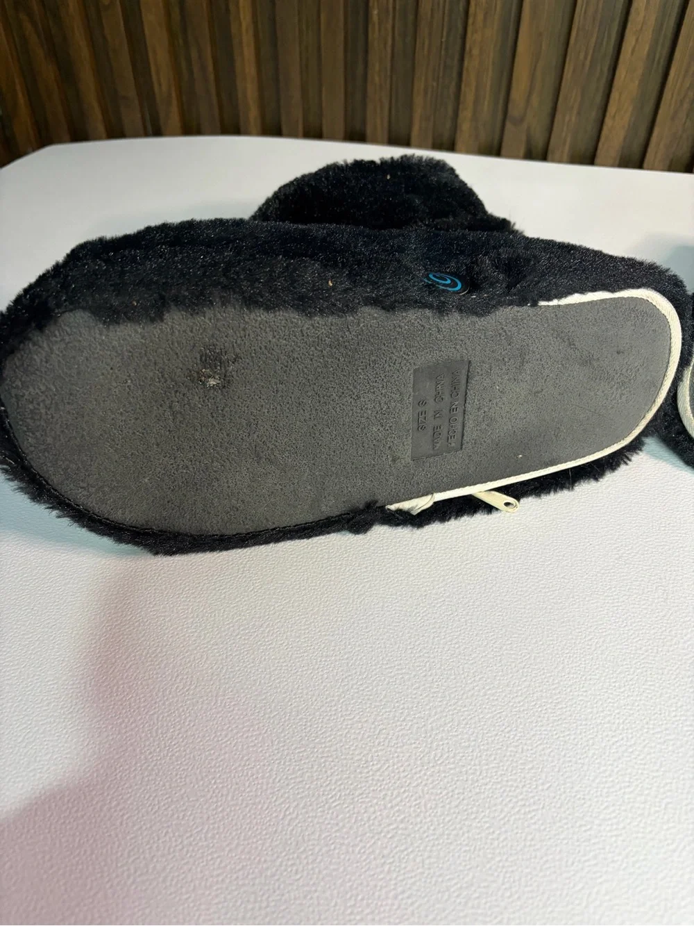 Unisex Massaging Slipper Booties